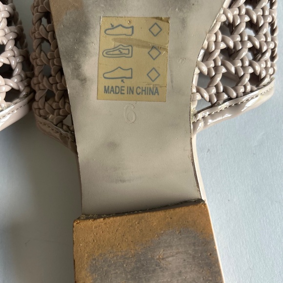 ASOS Shoes Cream Patent Leather Weaving Mules size 6 - Picture 13 of 13